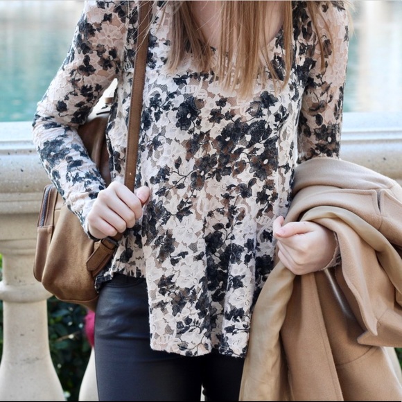 urban outfitters lace long sleeve top with floral print - Picture 2 of 6